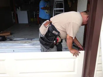 Metro Garage Door Service Cary, IL 224-302-6001 - inst-cont-gdr-19m