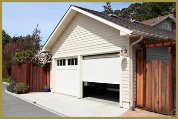 Metro Garage Door Service Cary, IL 224-302-6001 - serv-sid-res-gdr-19m